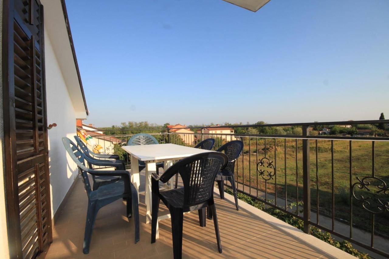 Apartments With A Parking Space Umag - 7094 ภายนอก รูปภาพ