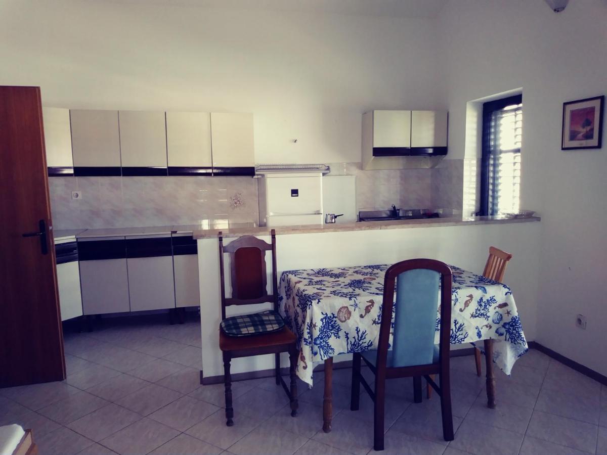 Apartments With A Parking Space Umag - 7094 ภายนอก รูปภาพ